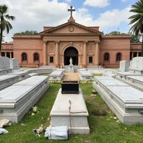 reformas em túmulos